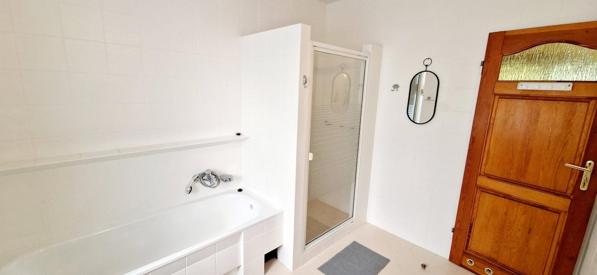 Hostel Milicka Wrocław Buitenkant foto